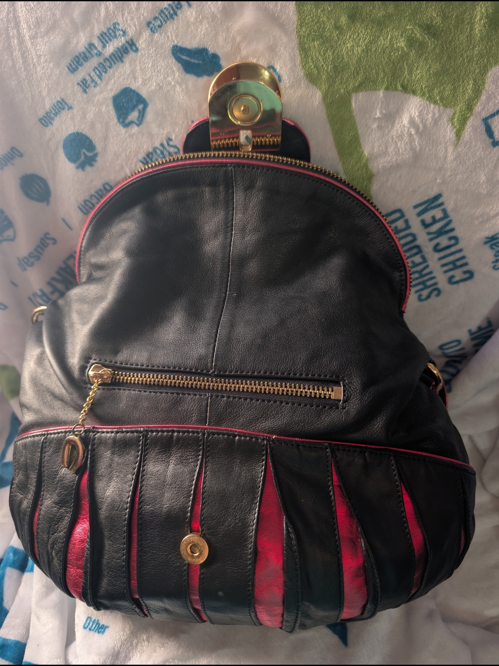 Vintage Early 2000s Betsey Johnson Y2K Crossbody Handbag - Picture 4 of 6